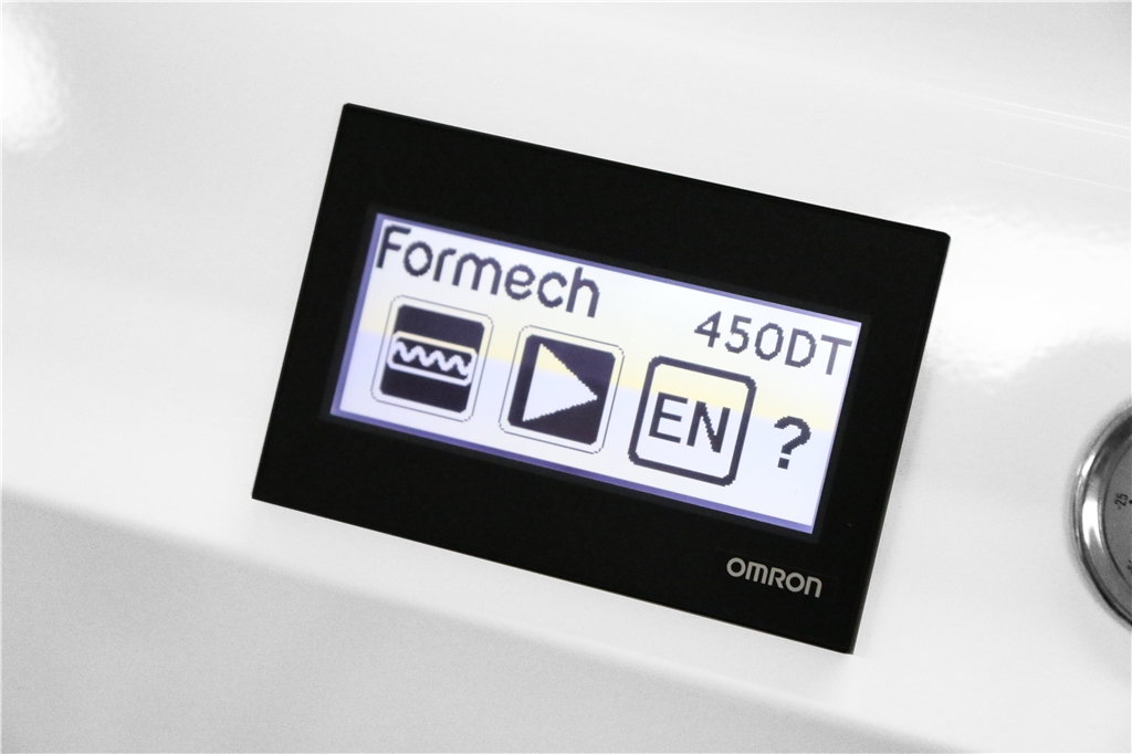 450DT Vacuum Forming Machine screen