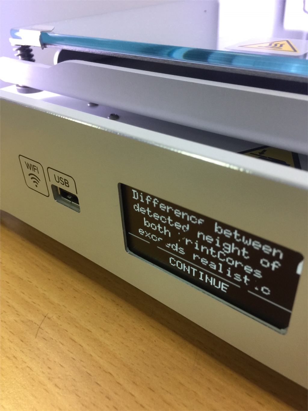 Ultimaker 3D列印機(jī)，噴頭高度不同錯(cuò)誤訊息。